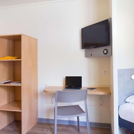 Ibis Budget Aubagne Paluds Agora Zewnętrze zdjęcie