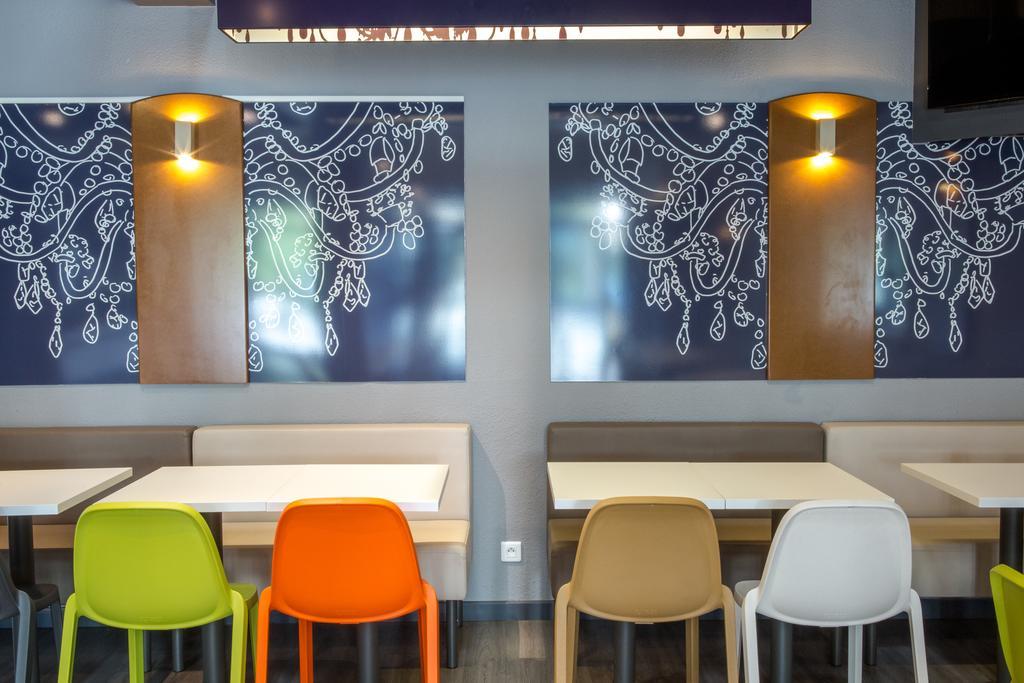 Ibis Budget Aubagne Paluds Agora Zewnętrze zdjęcie